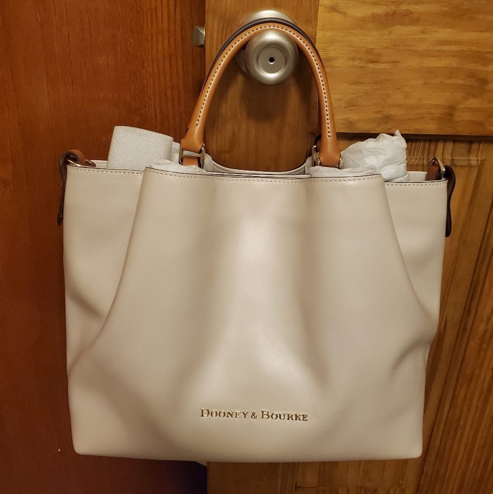 Dooney & Bourke